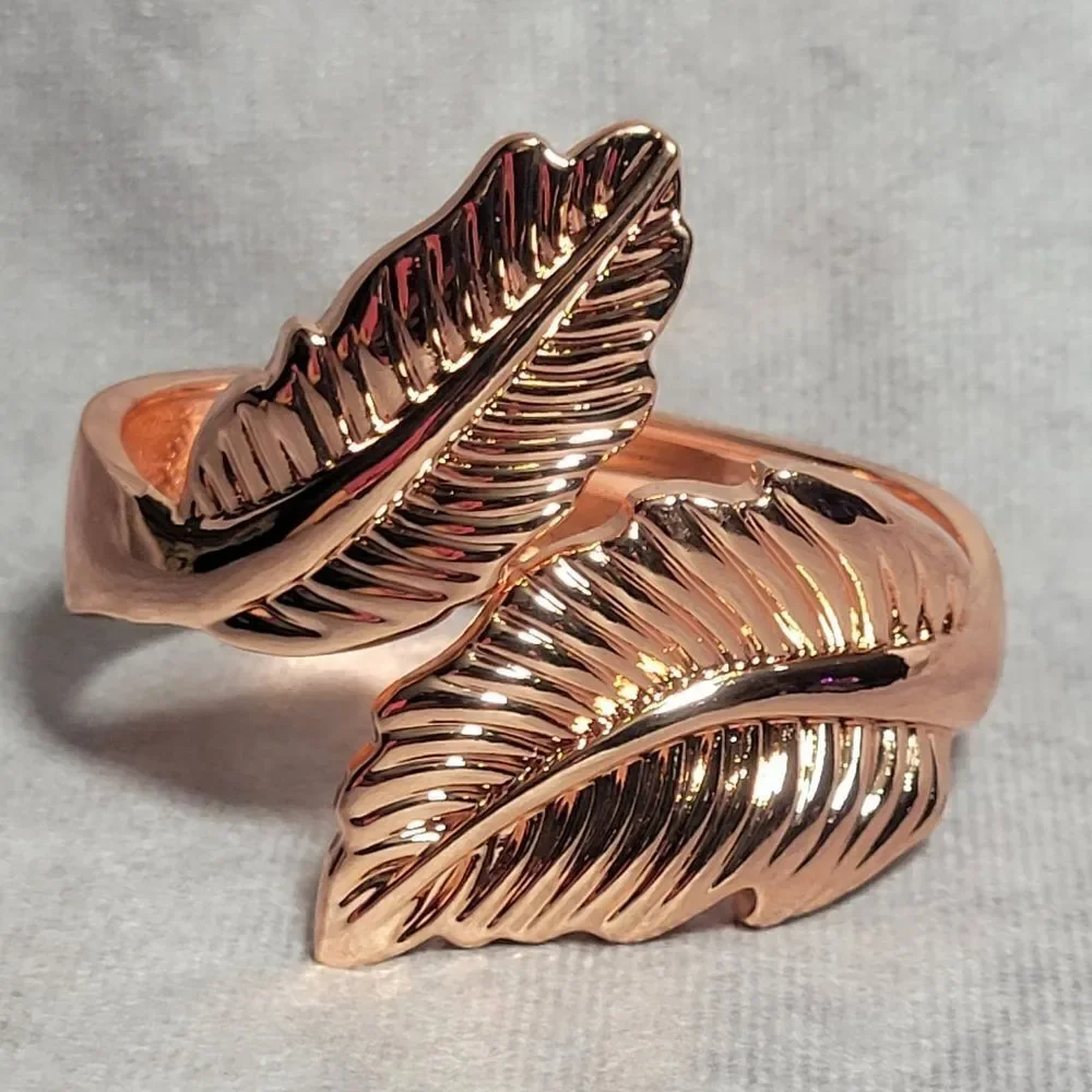 Bypass Bangle Bracelet in Rosetone‎